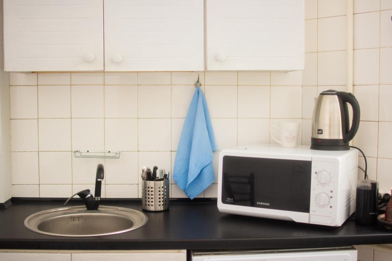 Entire 2-Bedroom Authentic Flat Київ Екстер'єр фото
