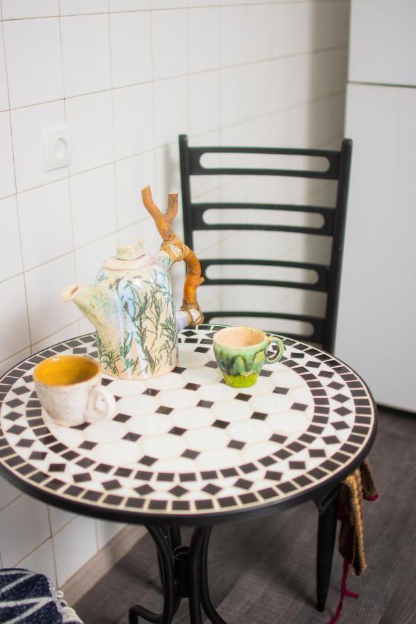 Entire 2-Bedroom Authentic Flat Київ Екстер'єр фото